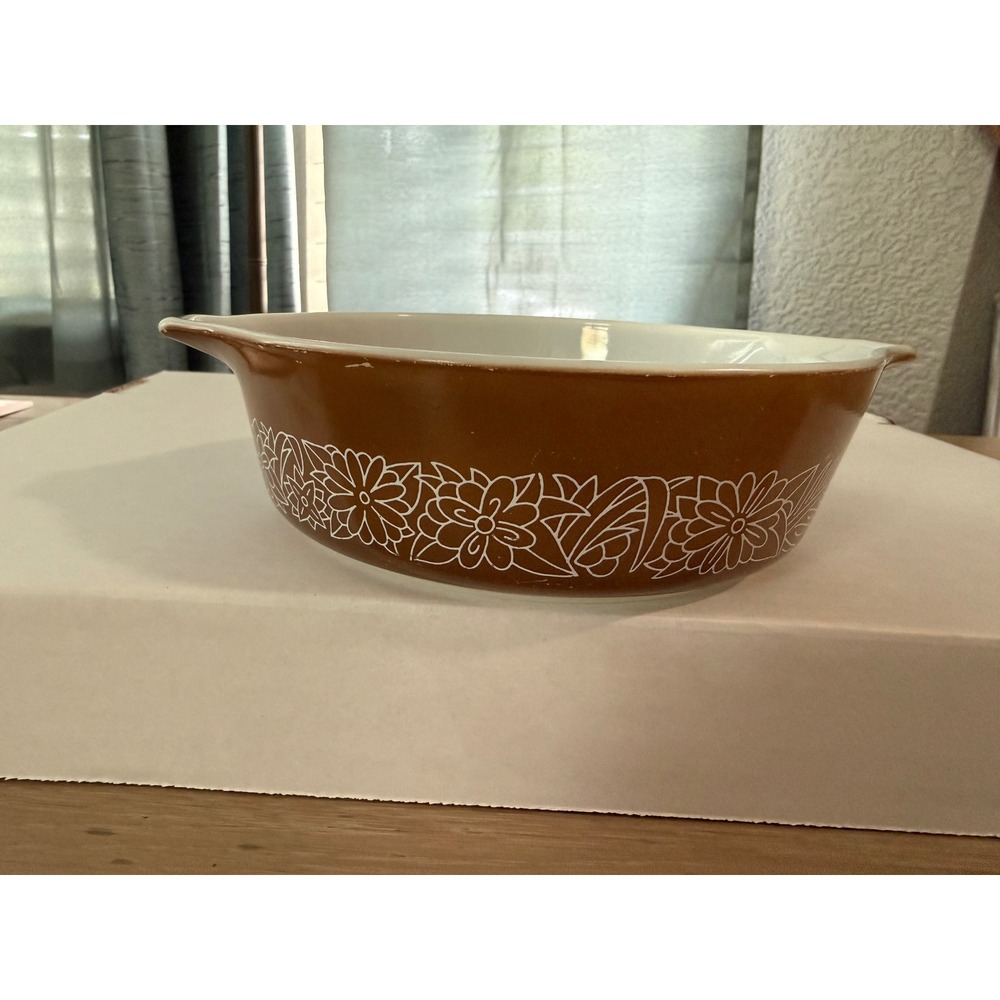 Vintage Pyrex Woodland Brown Floral Casserole Dish 472 1.5 Pint Milk Glass Bowl